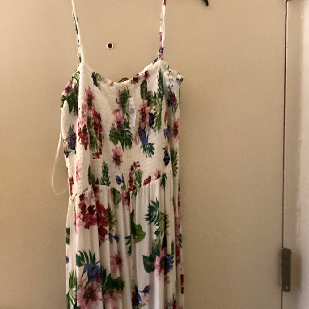 Women colorful jumpsuit brand new just right for spring